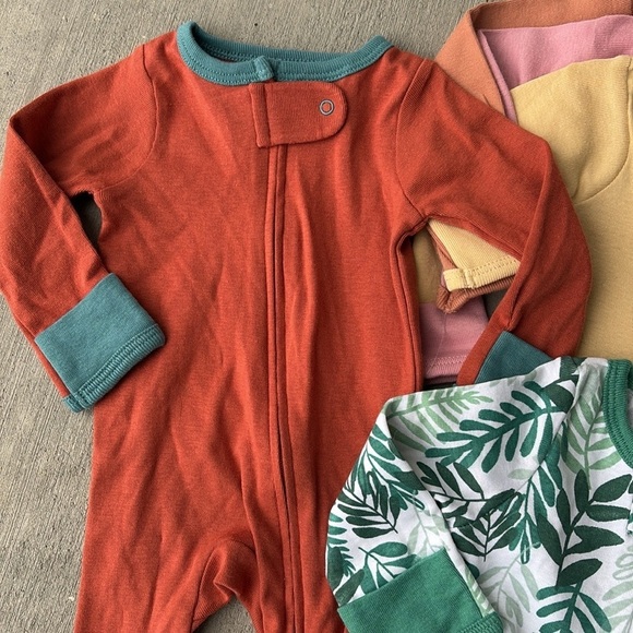 Cloud Island Bundle of 6 Infant Baby Newborn Sleepers NEW! - Picture 5 of 6